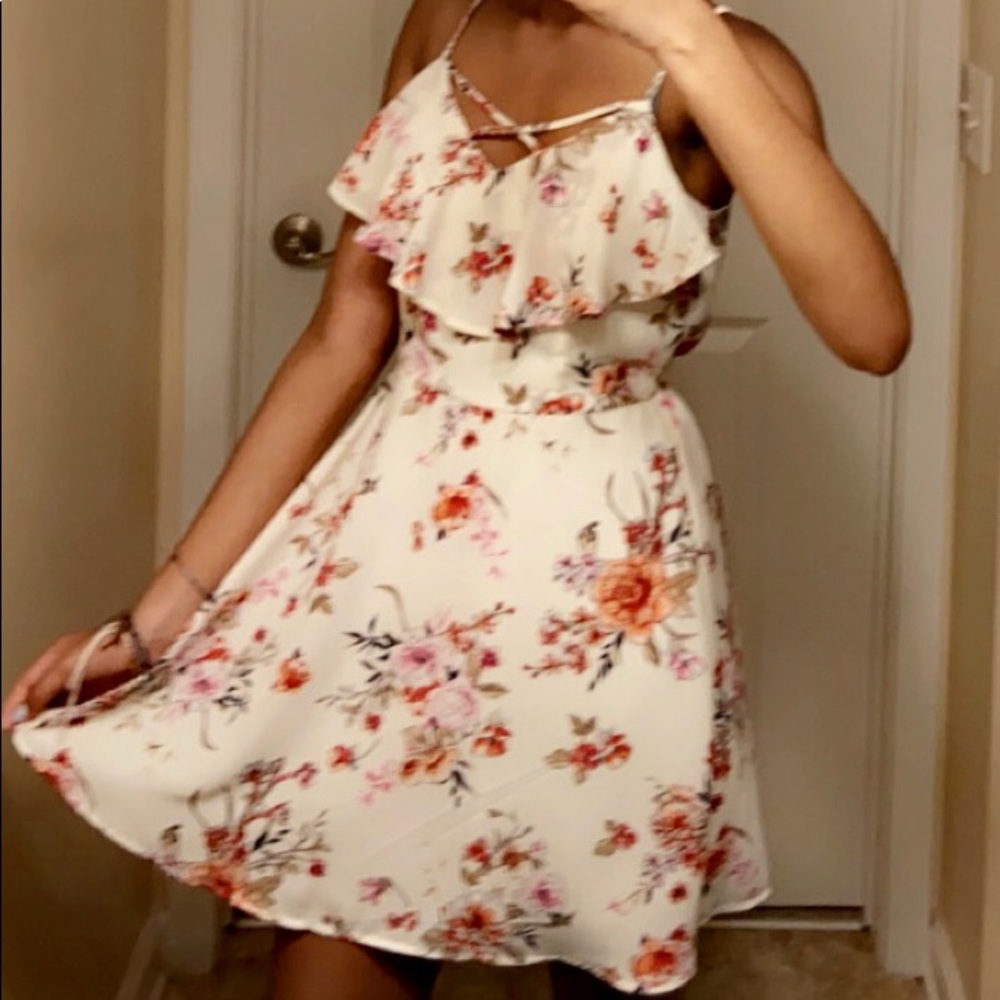 BRAND NEW Floral Ruffle Summer Dress